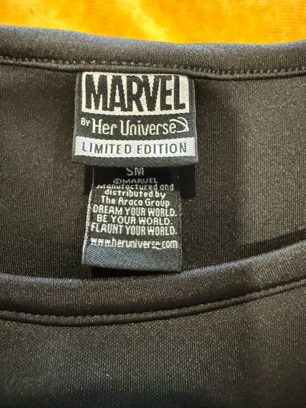 Hot Topic Marvel by Her Universe Black Widow Sleeveless Shift Dress - Picture 5 of 7